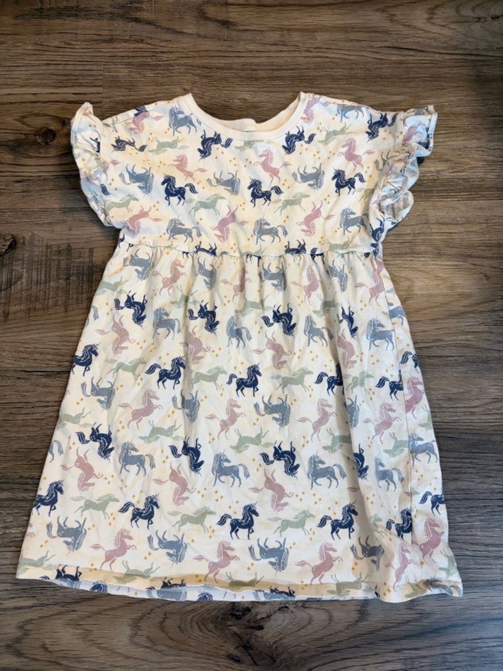 Old Navy White Girls Tee with Blue Print